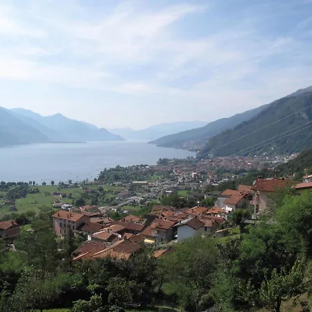Locazione Turistica Zepi - Grv631 Hébergement de vacances Livo (Lombardy)
